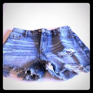 No boundaries distressed shorts